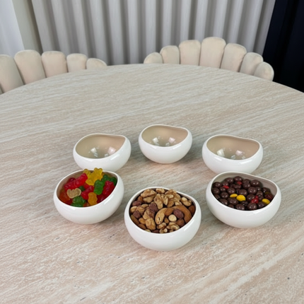 BRICARD PORCELAIN Barles / Cupido Beige | White Kom 11.5xH7.6cm Per Stuk