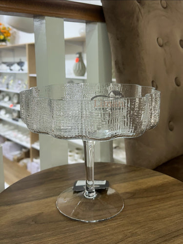 BVR Flower Schaal op voet 22,5 Cm