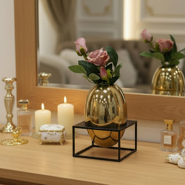 Liman Home Decor - Liman Online Metalen Decoratie / Vaas Met Stand Goud-Zwart 14x14x20cm