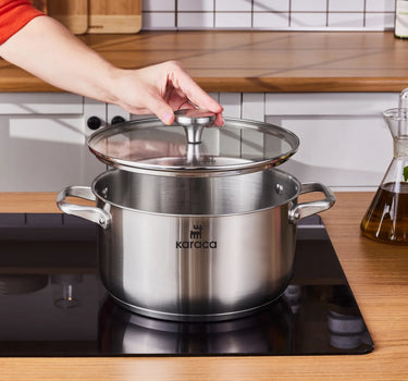 Karaca Elite RVS kookpan – 22 cm ( 3,8 Liter )