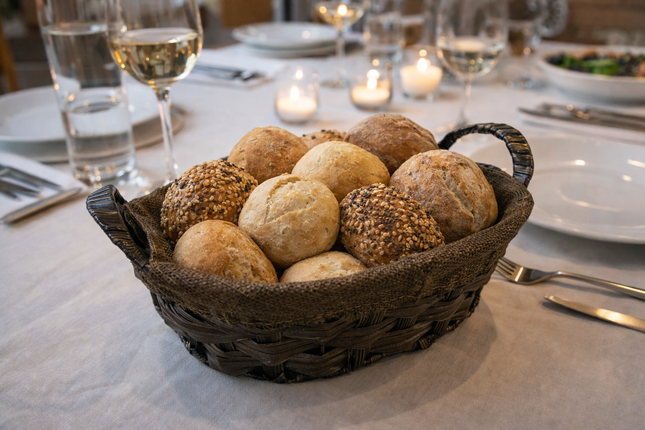 Bavary Broodmandje met stof - gevlochten kunststof - bruin - ovaal - L30 x B21 x H8 cm - tafel serveermandje