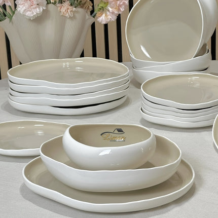 BRICARD PORCELAIN Barles / Cupido Beige Serviesset 25 Delig | 6 Persoons