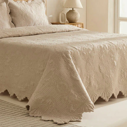 KARACA Camille bedsprei set beige 230x240 cm + 2 (50x70 cm)