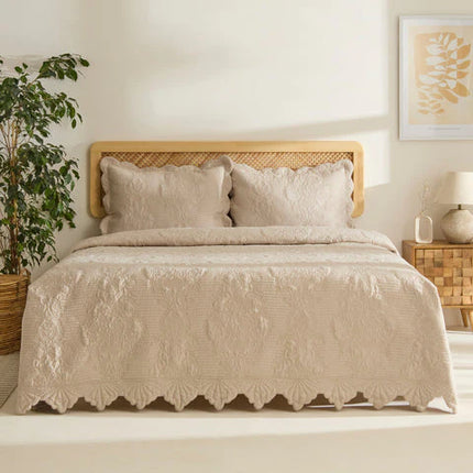 KARACA Camille bedsprei set beige 230x240 cm + 2 (50x70 cm)