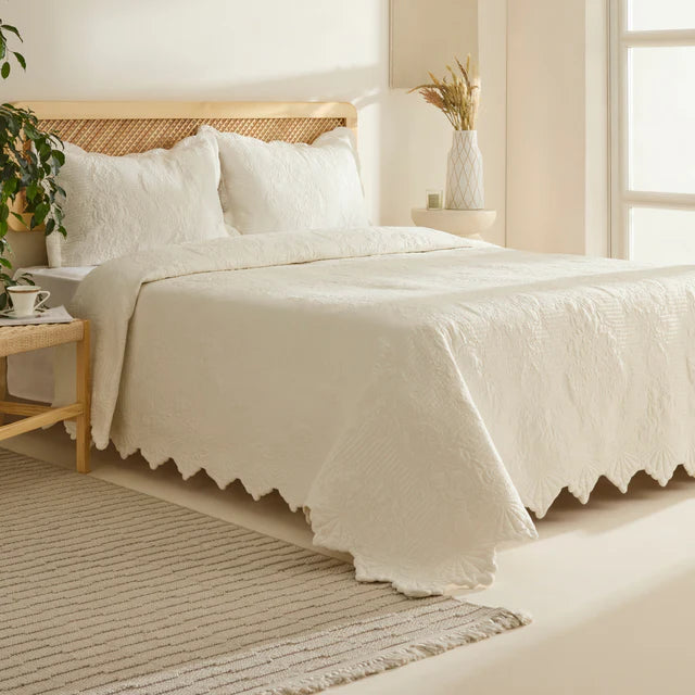 KARACA Camille Sprei Set Ecru 230x240 cm + 2 (50x70 cm)