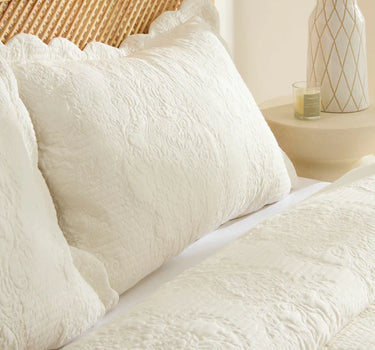 KARACA Camille Sprei Set Ecru 230x240 cm + 2 (50x70 cm)