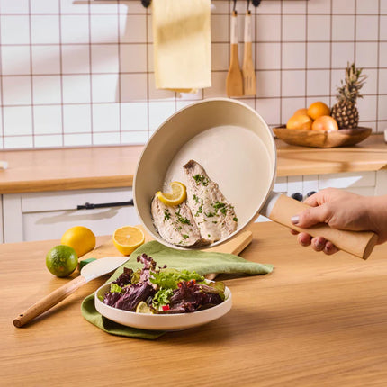 karaca Karaca Swiss Crystal Almond Cream 12-delige Pannenset