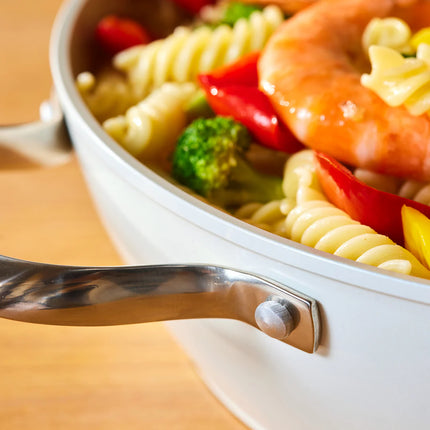 karaca Karaca Swiss Crystal amandelcrème Kookpan 14 cm