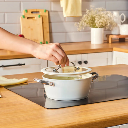 karaca Karaca Swiss Crystal amandelcrème Kookpan 20 cm