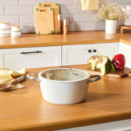 karaca Karaca Swiss Crystal amandelcrème Kookpan 24 cm