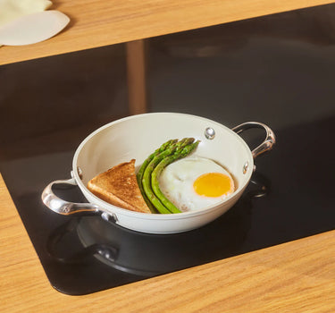 karaca Karaca Swiss Crystal amandelcrème Omeletpan 18 cm