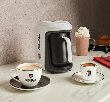 KARACA Karaca x Besiktas gelicentieerde Hatır Hüps Turkse koffiemachine met melkfunctie