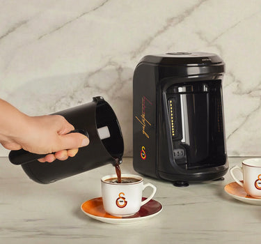 KARACA Karaca x Galatasaray gelicentieerde Hatır Hüps Turkse koffiemachine met melkfunctie