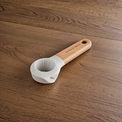 KARACA Karaca x Refika Gadgets 3-in-1 flesopener met houten handvat