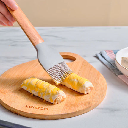 KARACA Karaca x Refika Gadgets siliconen bakkwast met houten handvat