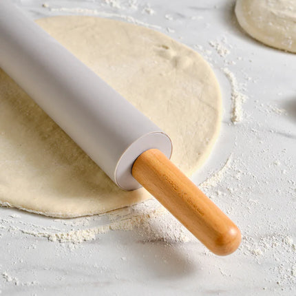 KARACA Karaca x Refika Gadgets siliconen deegroller met houten handvat