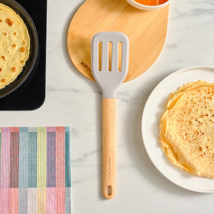 KARACA Karaca x Refika Gadgets siliconen spatel met houten handvat en ribbel