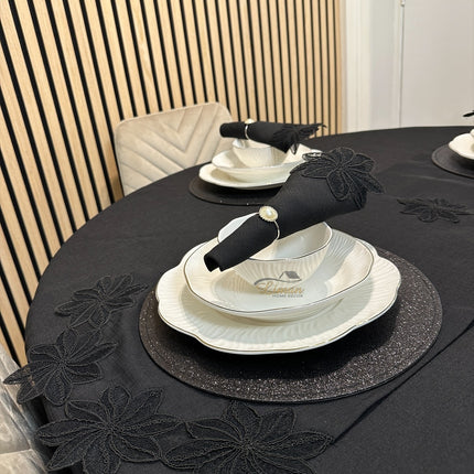 Liman Home Decor - Liman Online Artemis Tafelkleed Set Met Server Zwart 18 Delig