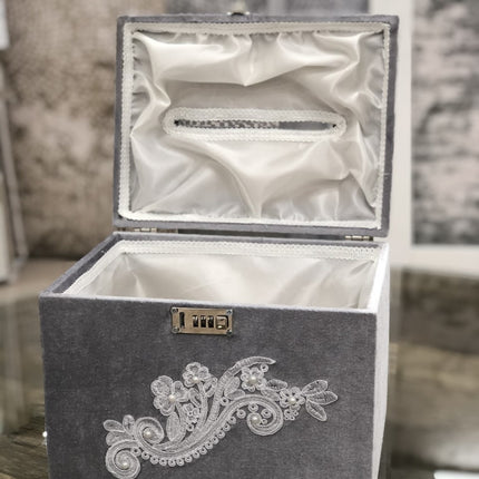 Liman Home Decor - Liman Online GELDKIST GRIJS MET CIJFERSLOT