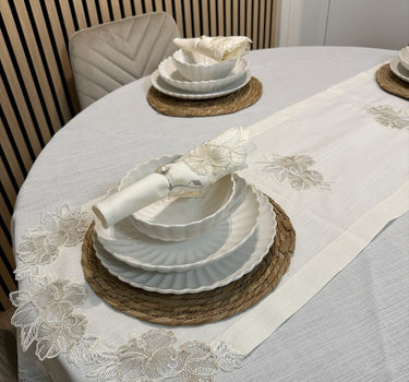 Liman Home Decor - Liman Online Gelincik Tafelkleed Set Met Server Cream 18 Delig
