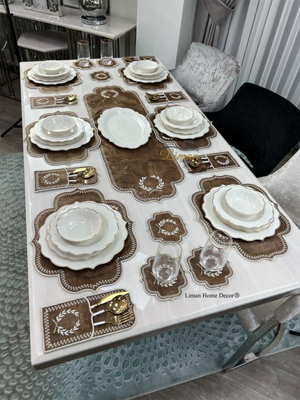 Liman Home Decor - Liman Online Placematset 19 Delig | 6 Persoons Bruin / Wit